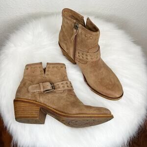 Sofft Allene Light Brown Studded Bootie 7